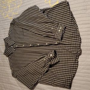 3/$20 Roundtree and Yorke long sleeve XL